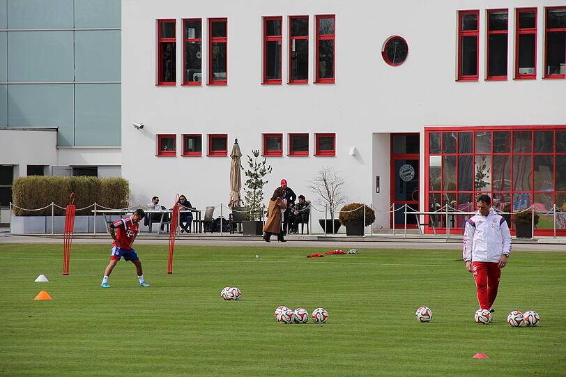 Am Dienstag gab's an der Säbener Straße ein öffentliche Trainingseinheit. Hier gibt's die Bilder!