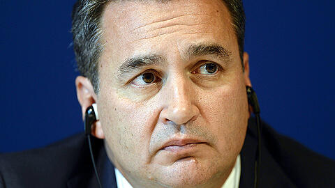 Der damalige FIFA-Chefermittler Michael Garcia nimmt in Zürich (Schweiz) an einer Pressekonferenz teil.
