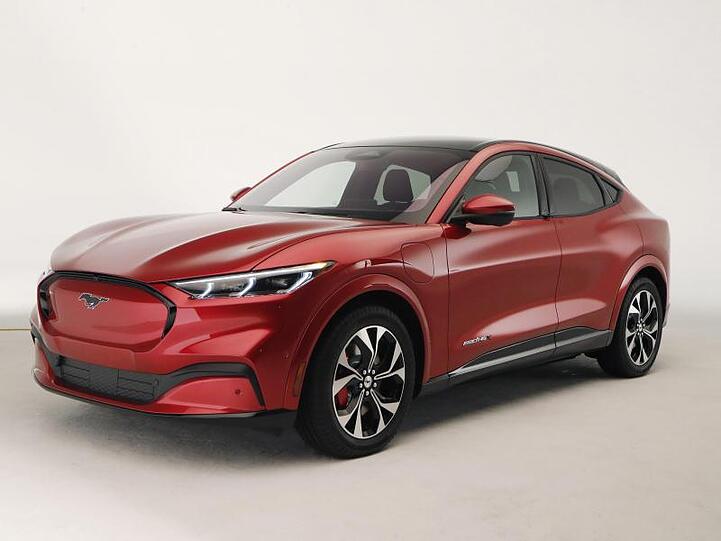 Ford setzt auf die Anziehungskraft seiner Sportwagenmarke Mustang, um im Geschäft mit Elektroautos Fuß zu fassen.