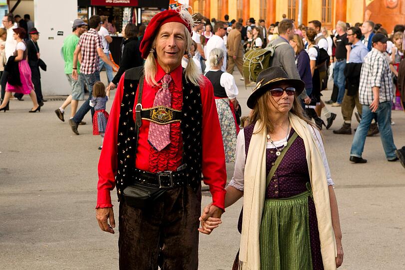 Weinzelt-Wirt und Fotograf Stephan Kuffler: Seine besten Wiesn-Bilder der vergangenen Jahre.