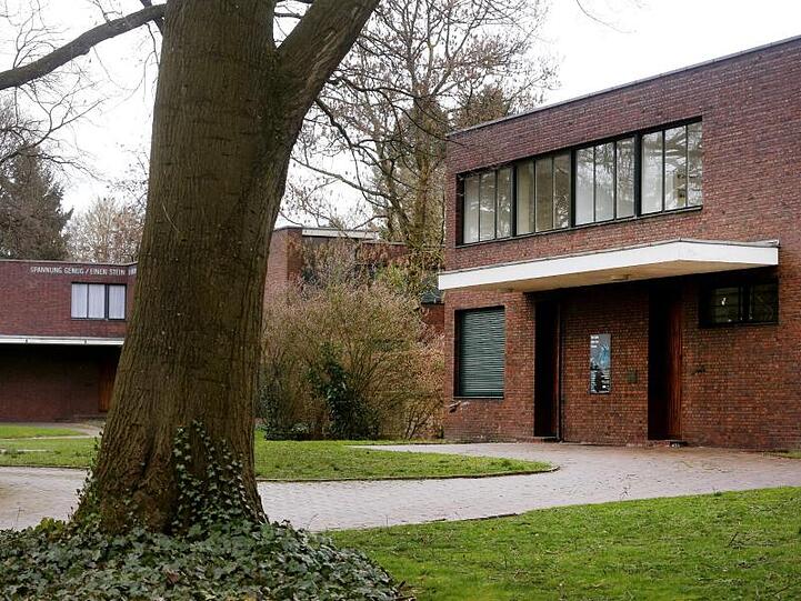 Die Bauhaus-Villen Haus Esters und Haus Lange in Krefeld.