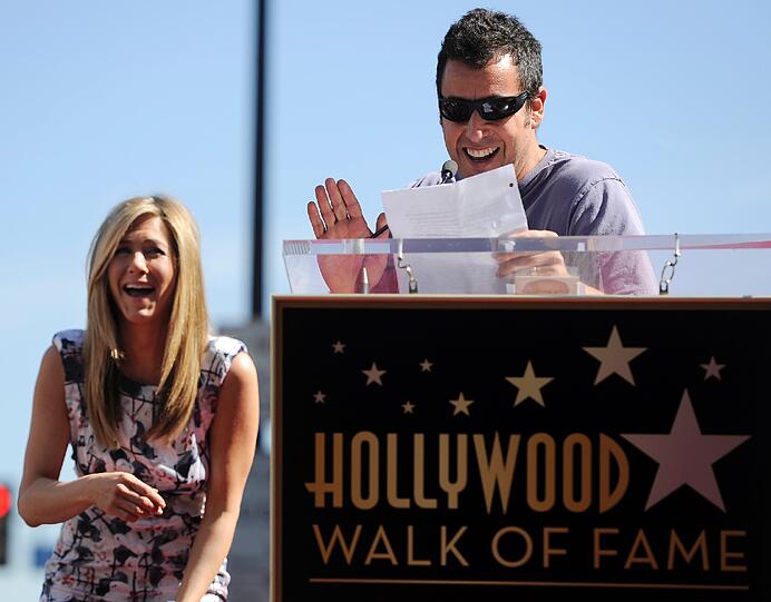 Der 2462. Stern auf dem Walk of Fame ehrt die Schauspielerin Jennifer Aniston. Die Bilder von der Zeremonie am Mittwoch.