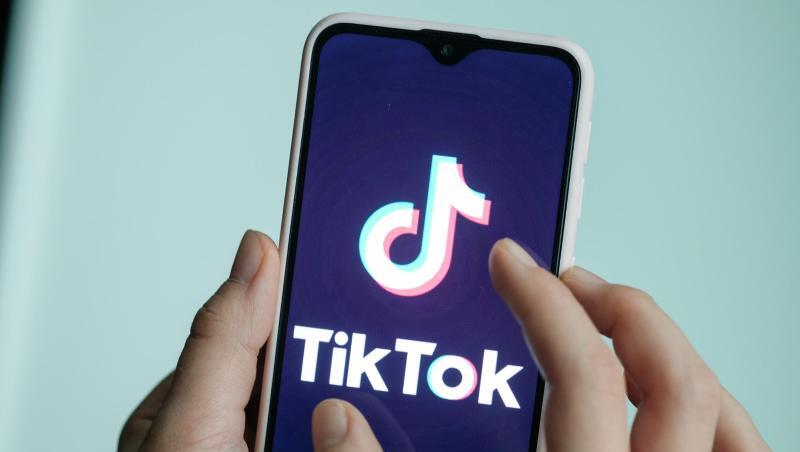 Das Logo des Videoportals TikTok auf einem Smartphone. Foto: Jens Kalaene/dpa-Zentralbild/dpa/Symbolbild/Archiv Das Logo des Videoportals TikTok auf einem Smartphone. Foto: Jens Kalaene/dpa-Zentralbild/dpa/Symbolbild/Archiv