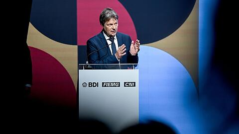 Wirtschaftsminister Robert Habeck spricht bei den Deutsch-Brasilianischen Wirtschaftstagen 2023.