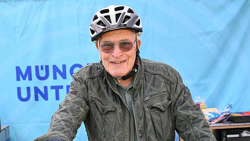 Hans Bub (83) fährt sein Fahrrad seit über 20 Jahren. Hans Bub (83) fährt sein Fahrrad seit über 20 Jahren.