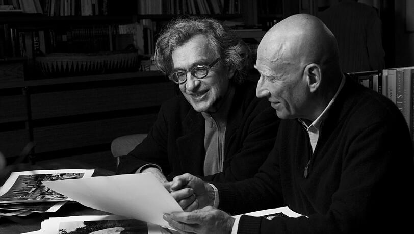 Wim Wenders (l.) und Fotograf Sebastiao Salgado. Wim Wenders (l.) und Fotograf Sebastiao Salgado.