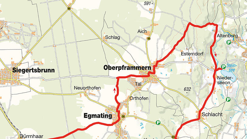 Von Aying zum Steinsee: Über sanfte Hügel hinweg den Bergblick genießen Von Aying zum Steinsee: Über sanfte Hügel hinweg den Bergblick genießen