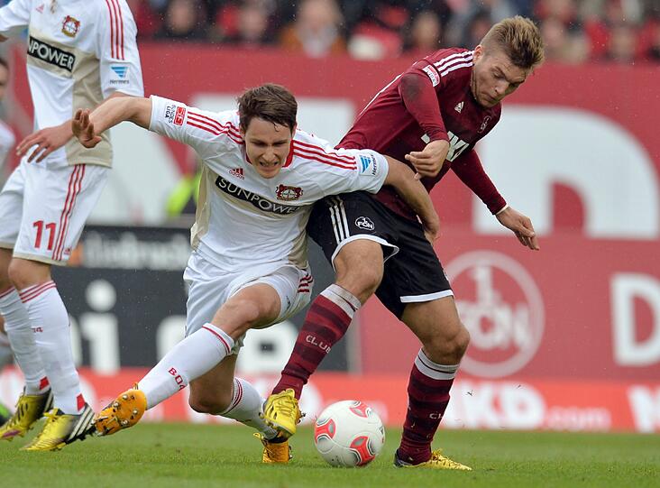 ALEXANDER ESSWEIN: Note 3-. Hatte kurz vor der Pause eine gute Chance. Sonst viel unterwegs.