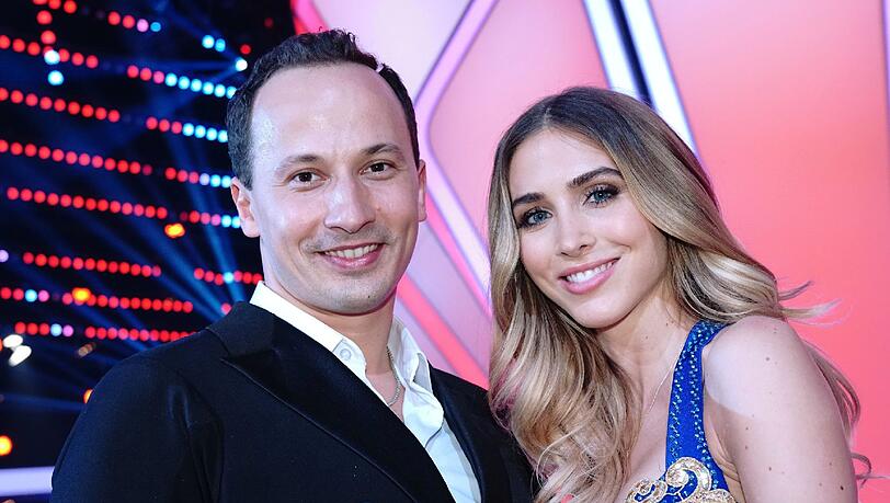 Götze-Freundin Ann-Kathrin Brömmel freut sich über Sergiu Luca als Tanzpartner Götze-Freundin Ann-Kathrin Brömmel freut sich über Sergiu Luca als Tanzpartner