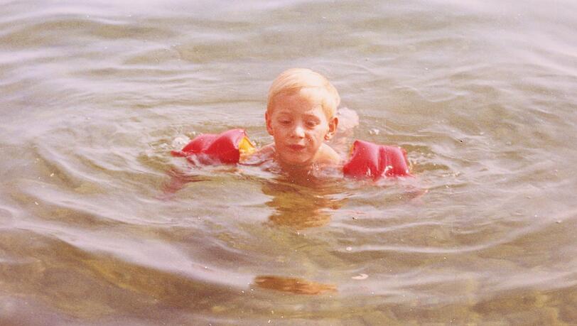 Urlaub machen die Wildmosers in den 1960ern immer am Gardasee. Urlaub machen die Wildmosers in den 1960ern immer am Gardasee.