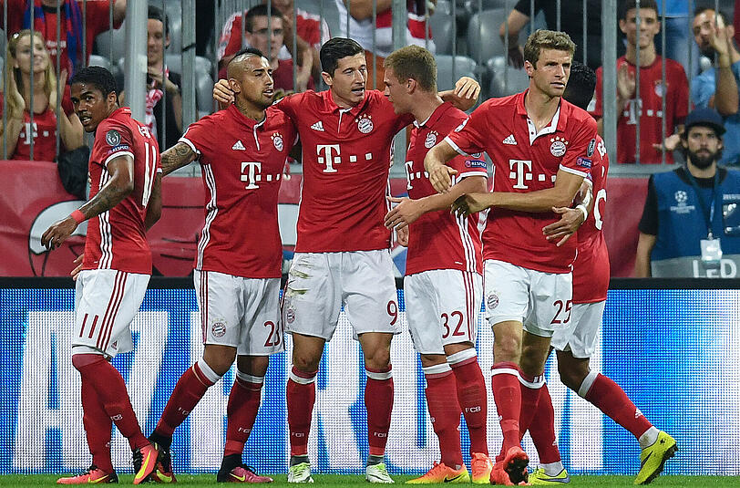 Hoch überlegen gewinnen die Bayern ihr Auftaktspiel in der Champions League