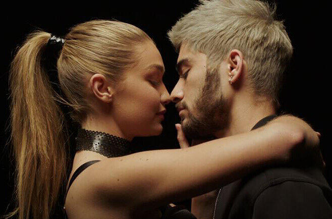 Im Video zu "Pillowtalk" küsst Zayn Malik Gigi Hadid. Die beide sollen seit Monaten ein Paar sein.
