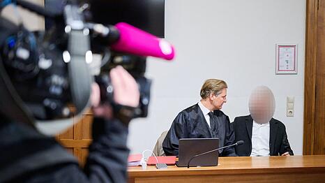 Der Medienrummel vor Verhandlungsbeginn war gro&szlig;.