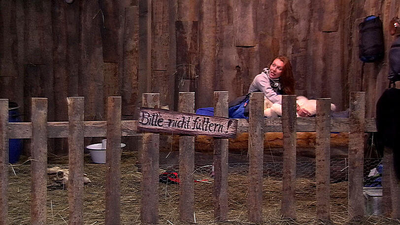 Georgina im Straflager.