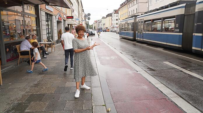 Hier könnte ein Boulevard sein - wenn die Stadt das Potenzial ernst nimmt! Carmen Dullinger-Oßwald an "ihrer" Tegernseer Landstraße.