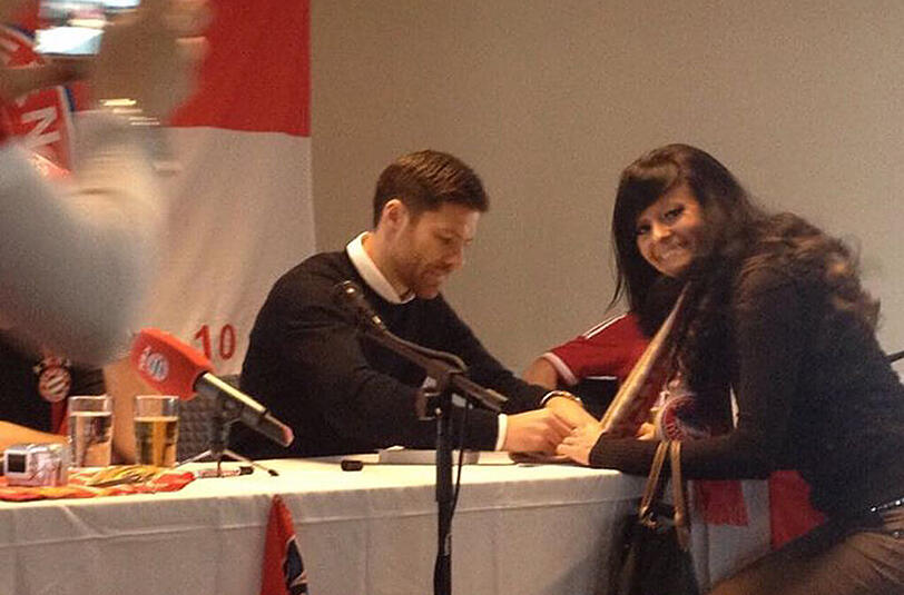 Xabi Alonso beim Bayern-Fanklub "Die Langenpreisinger 10".