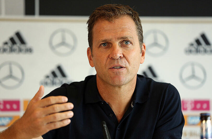Oliver Bierhoff: "Es liegt an uns, die Zuschauer von Anfang an mitzunehmen."