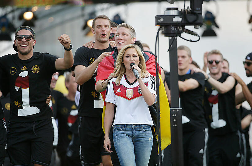 Helene Fischer wird 30! Zum Geburtstag der Schlagerqueen gibt's hier die schönsten Fotos...