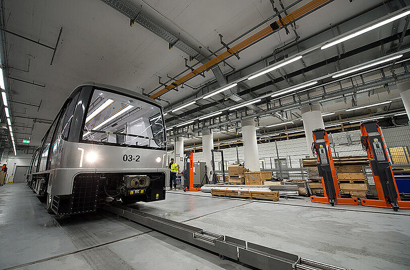 Die fahrerlose U-Bahn bringt künftig Passagiere vom Terminal 2 zum Satellitengebäude.
