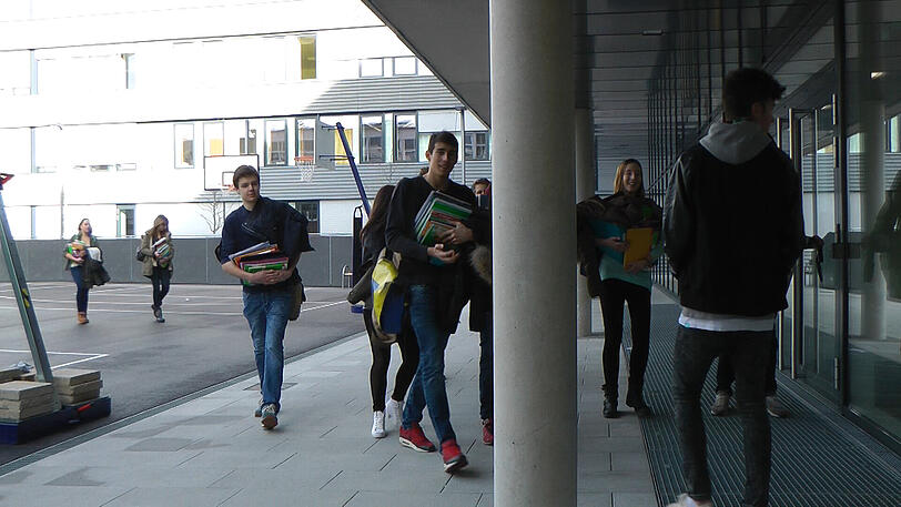 Die Schüler können endlich wieder in ihre Schule einziehen.