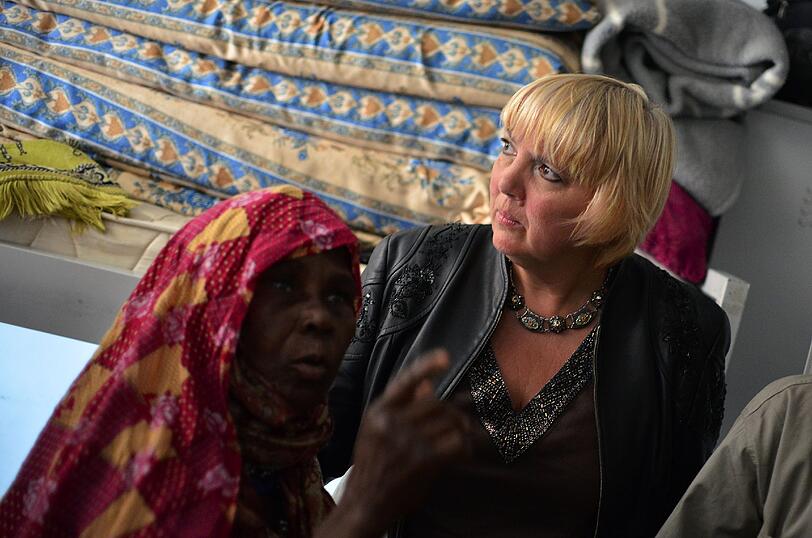 Grünen-Chefin Claudia Roth in Libyen - die Bilder.
