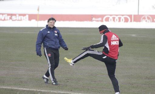 Aufbautraining der Rekonvaleszenten mit Athletik- und Reha-Trainer Markus Zidek.