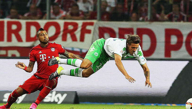 Nicht gerade zimperlich: Arturo Vidal (l.), hier gegen Wolfsburgs Max Kruse. Nicht gerade zimperlich: Arturo Vidal (l.), hier gegen Wolfsburgs Max Kruse.