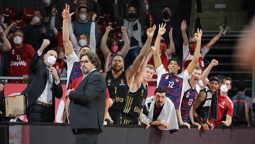Will mit seiner Mannschaft den dritten Heimsieg in Folge: FCBB-Chefcoach Andrea Trinchieri (l.).