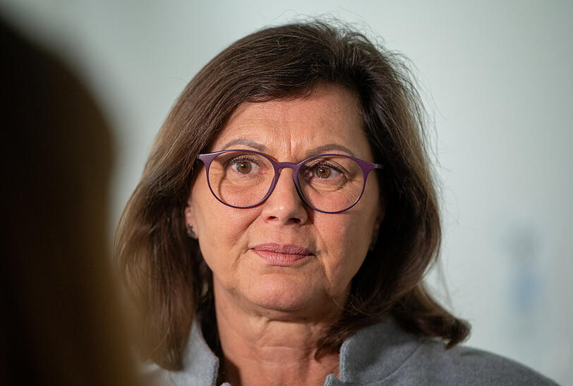 Ilse Aigner (CSU), Präsidentin des Bayerischen Landtags. Die AfD plant den dritten Versuch, eine Verletzung des Neutralitätsgebots gegen sie geltend zu machen. Ilse Aigner (CSU), Präsidentin des Bayerischen Landtags. Die AfD plant den dritten Versuch, eine Verletzung des Neutralitätsgebots gegen sie geltend zu machen.