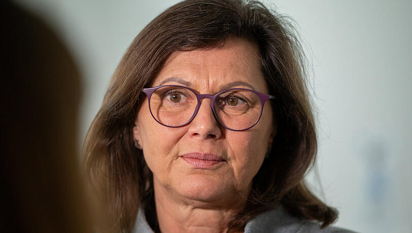 Ilse Aigner (CSU), Präsidentin des Bayerischen Landtags. Die AfD plant den dritten Versuch, eine Verletzung des Neutralitätsgebots gegen sie geltend zu machen. Ilse Aigner (CSU), Präsidentin des Bayerischen Landtags. Die AfD plant den dritten Versuch, eine Verletzung des Neutralitätsgebots gegen sie geltend zu machen.