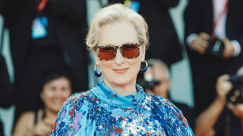 Schauspielerin Meryl Streep will auch auf dem roten Teppich nicht auf die Sonnenbrille verzichten.