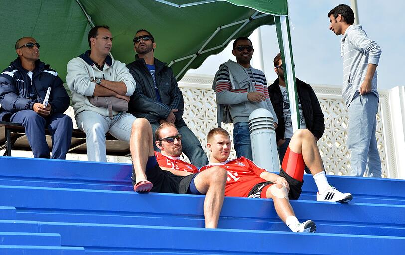 Die Bilder vom Besuch der Bayern auf dem Schalke-Trainingsgelände.