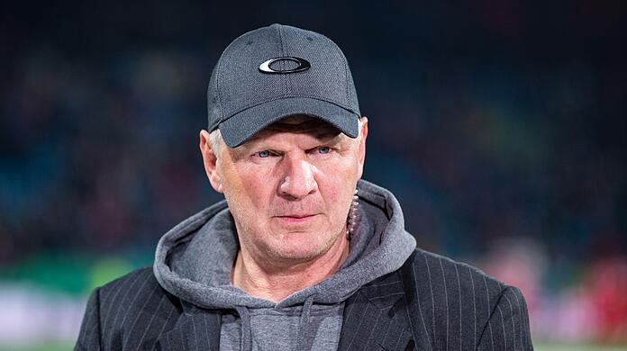 Stefan Effenberg ist nach dem ersten Halbjahr von Vincent Kompany als Bayern-Coach komplett überzeugt.