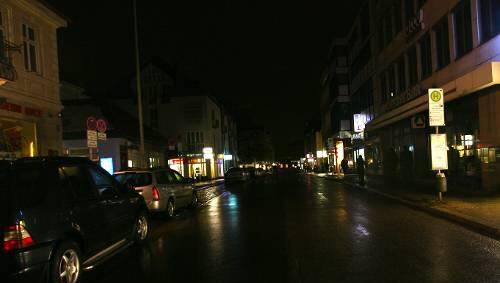 Ungewöhnlich finster: Die Gleichmannstraße in Pasing