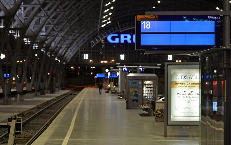 Zwei Brandanschläge legten am Mittwoch den Zugverkehr nach Leipzig lahm.