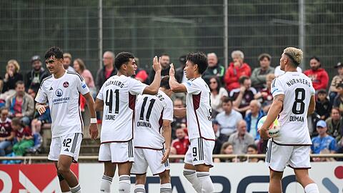 Der 1. FC Nürnberg setzte sich ohne Mühe bei Oberneuland durch.