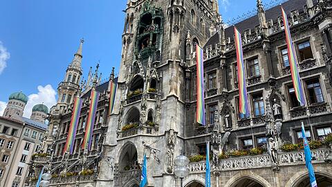 Das Bündnis ruft dazu auf, sich gegen Antisemitismus, Demokratiefeindlichkeit und Verschwörungstheorien in München zu positionieren. (Archivbild)
