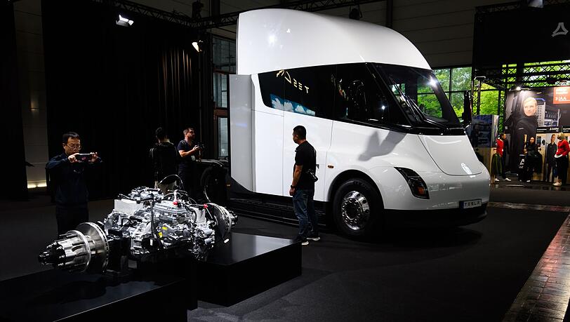 Tesla stellte den Elektro-Sattelschlepper bereits 2017 vor. (Archivbild)