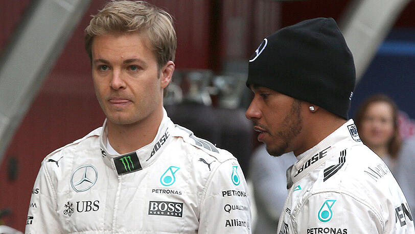 Nico Rosberg fährt seinem Teamkollegen davon. Der will wie Muhammad Ali in "Rumble in the jungle" zurückschlagen. Nico Rosberg fährt seinem Teamkollegen davon. Der will wie Muhammad Ali in "Rumble in the jungle" zurückschlagen.