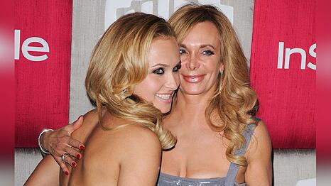Lesley Vogel (r.) und ihre Tochter Hayden Panettiere 2009 auf dem roten Teppich.