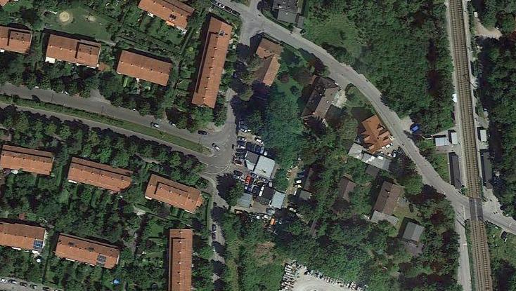 Die Englschalkinger Straße soll bis zu den Bahngleisen (rechts im Bild) verlängert werden. Die Englschalkinger Straße soll bis zu den Bahngleisen (rechts im Bild) verlängert werden.