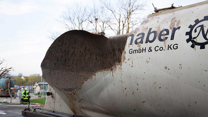 Der Tank des Silos war während der Fahrt explodiert...