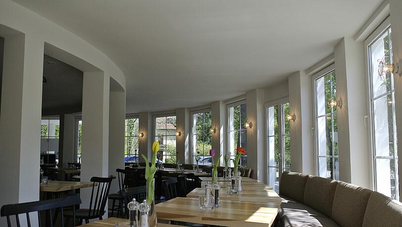 Im Garden-Restaurant im Parkhotel Prinz Myshkin werden vegetarische Speisen im Tantris-Niveau angeboten - und das zu verträglichen Preisen.