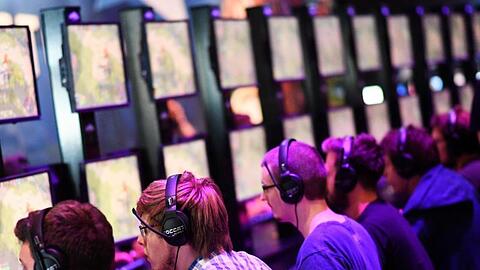 Gamer auf der Spielemesse Gamescom.