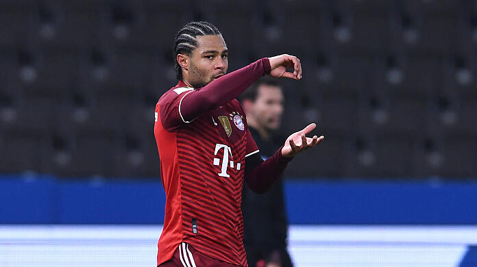 Serge Gnabry trifft auch beim Auswärtsspiel gegen Hertha BSC Berlin.