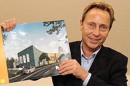Alfred Ach (Neues Rio, City-Kinocenter Fürth) expandiert. Bis Ende 2011 will er einen neuen Kino-Komplex bauen &ndash; in Neumarkt.