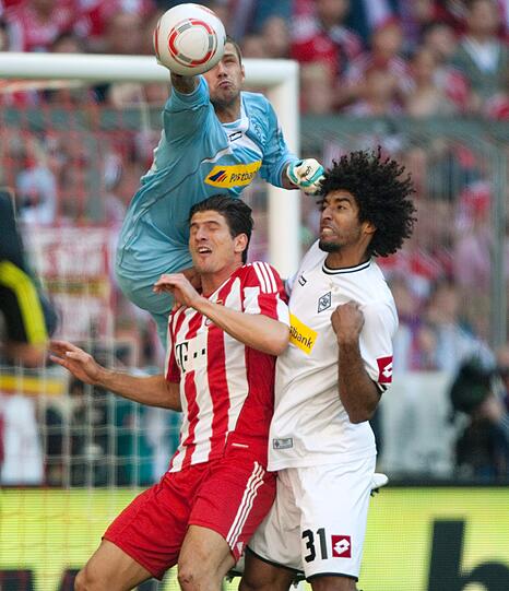 MARIO GOMEZ: Erwischte den Abpraller nach Robbens Schuss nicht richtig (18.). Noch ein Kopfball (72.). Und sonst? Tja. (Note 4)