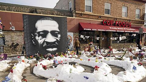 Ein Wandbild von George Floyd in Minneapolis.