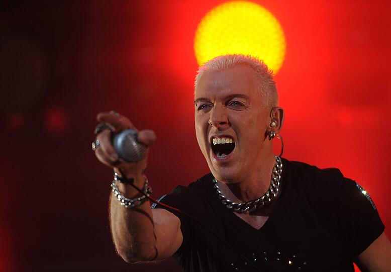 H.P. Baxxter, Sänger der Band Scooter, braucht nicht immer die volle Techno-Dröhnung, vor dem Kamin hört er auch gerne mal irische Volksweisen.