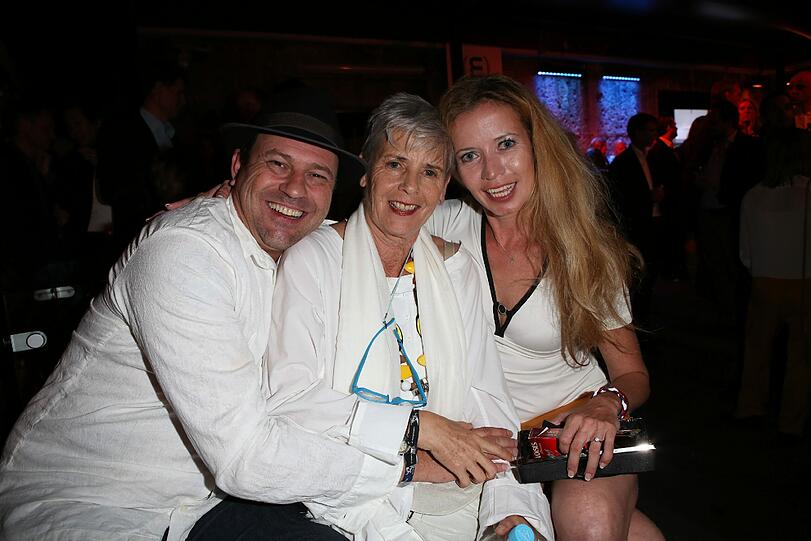 Michel Guillaume mit Freundin Georgia Carina Schultze und Heidi Kranz(Mitte) im P1 bei "Movie meets Media"